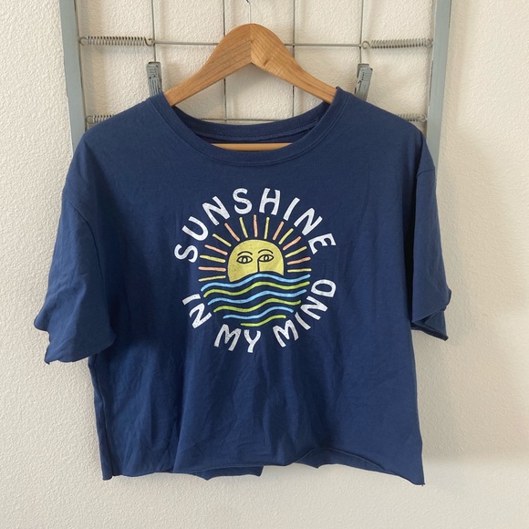 Modern Lux Tops - NWOT Cropped Modern Lux XL Tee